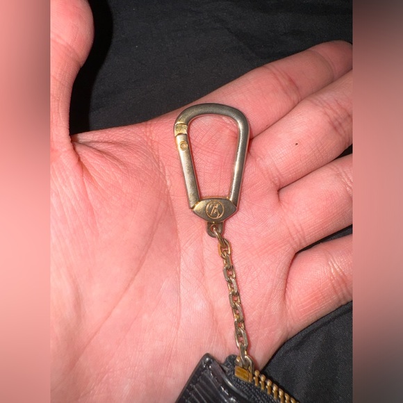 Louis Vuitton Black Epi Leather Keycles - Picture 7 of 8